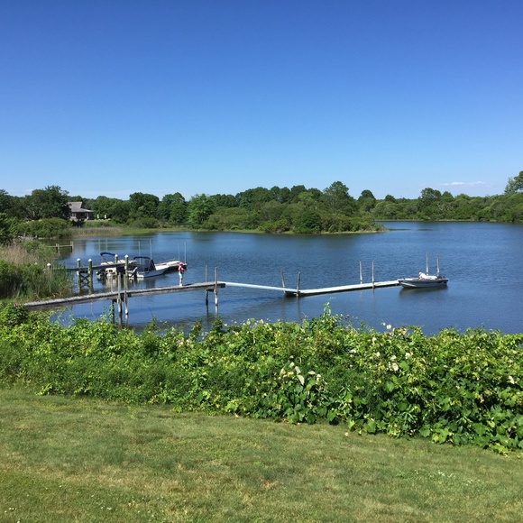 Meet your Posher, Laura - Picture 2 of 2